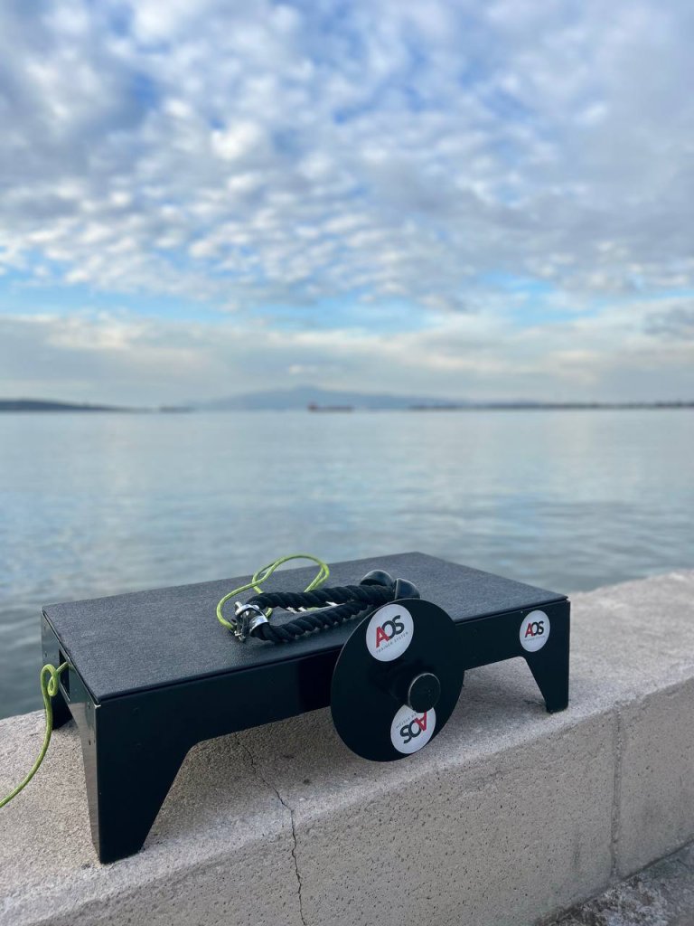 AOS Eco Pro Flywheel (Isoinertial) Antrenman ve Rehabilitasyon Sistemi 7 Açık alanda AOS Eco Pro flywheel antrenman cihazı